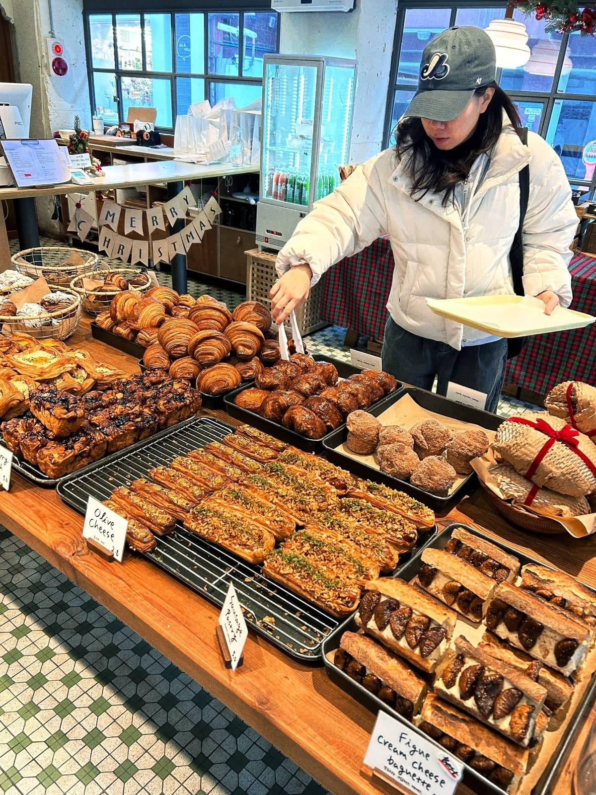 Café Hopping and Food Trips: A Shared Album for Foodies